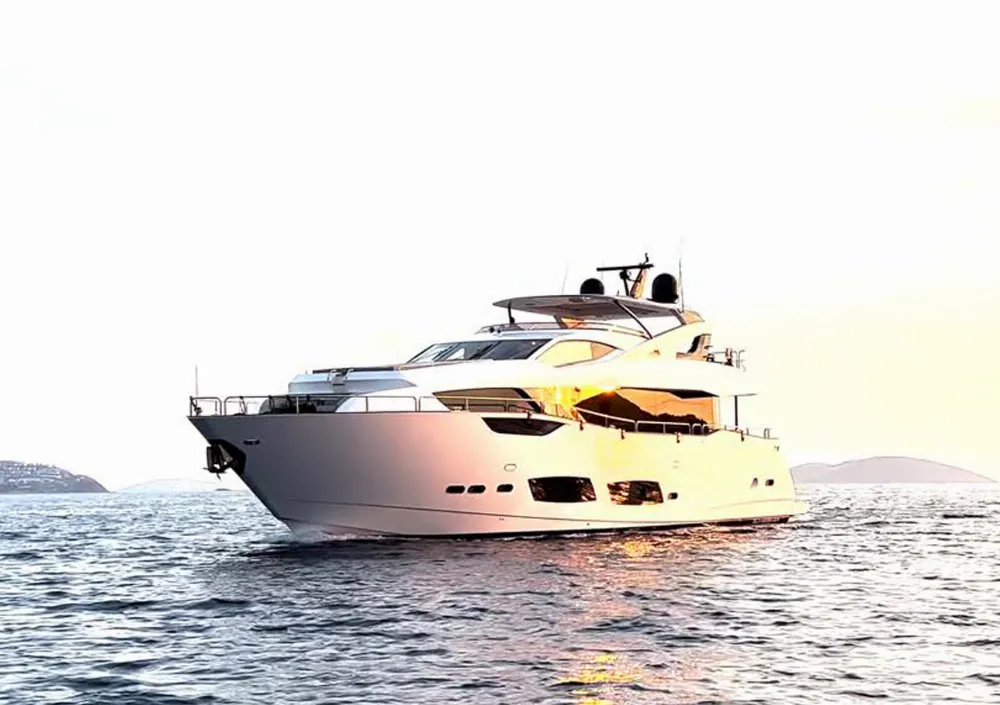 2019' Sunseeker 95 Yacht for sale