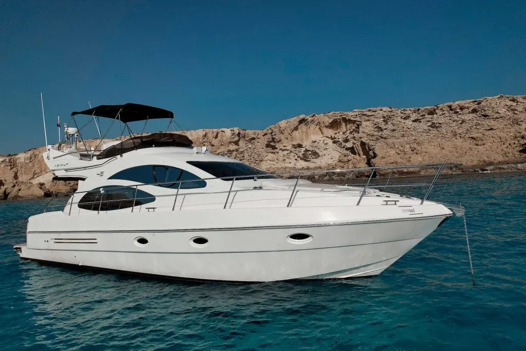 2008 model, AZIMUT 42E