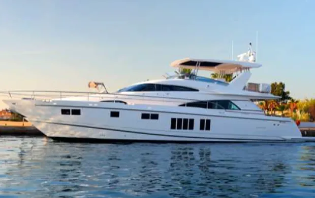 Fairline Squadron 78 | 2017 Model | Lüks Motoryat