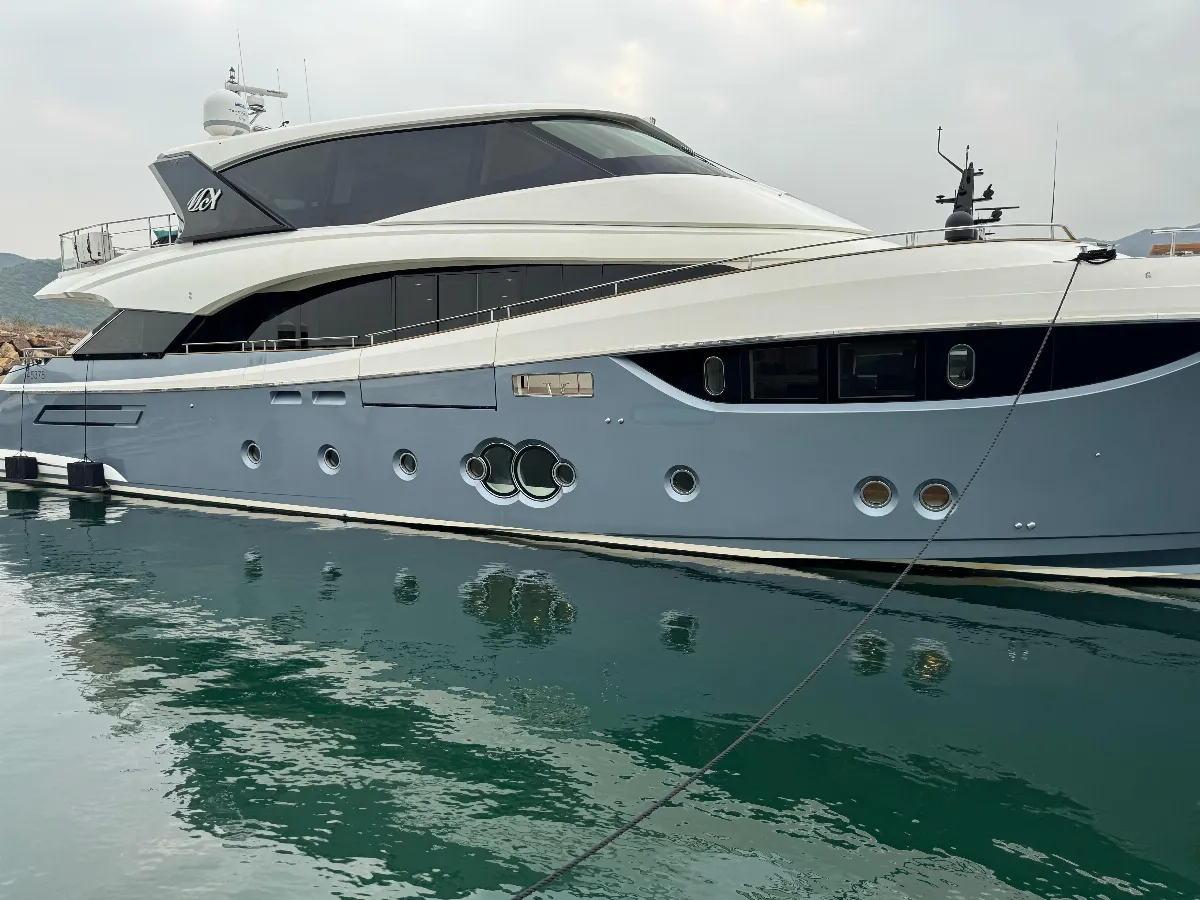 Monte Carlo 105, флагманская яхта