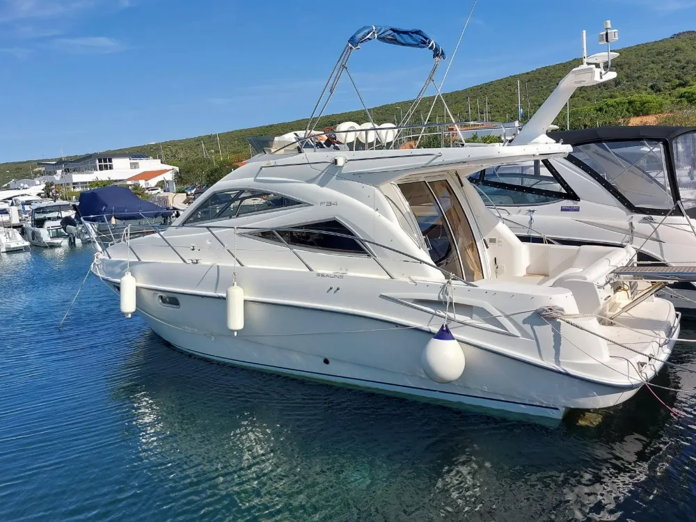 Sealine F34 Flybridge