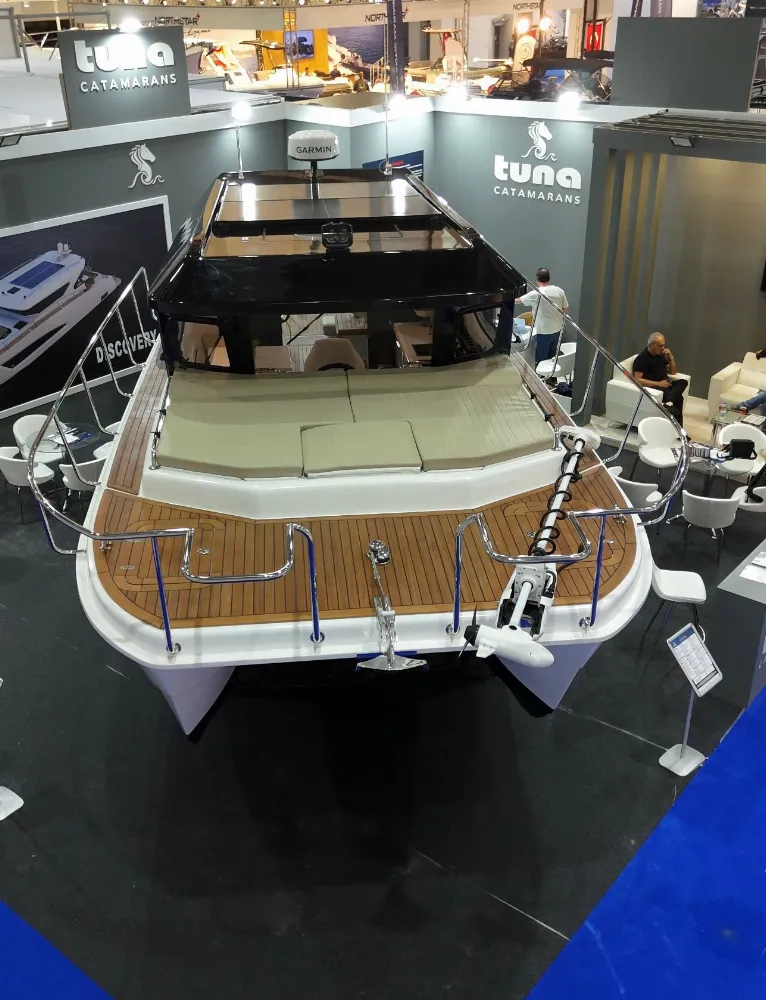 Tuna Catamarans Discovery 30